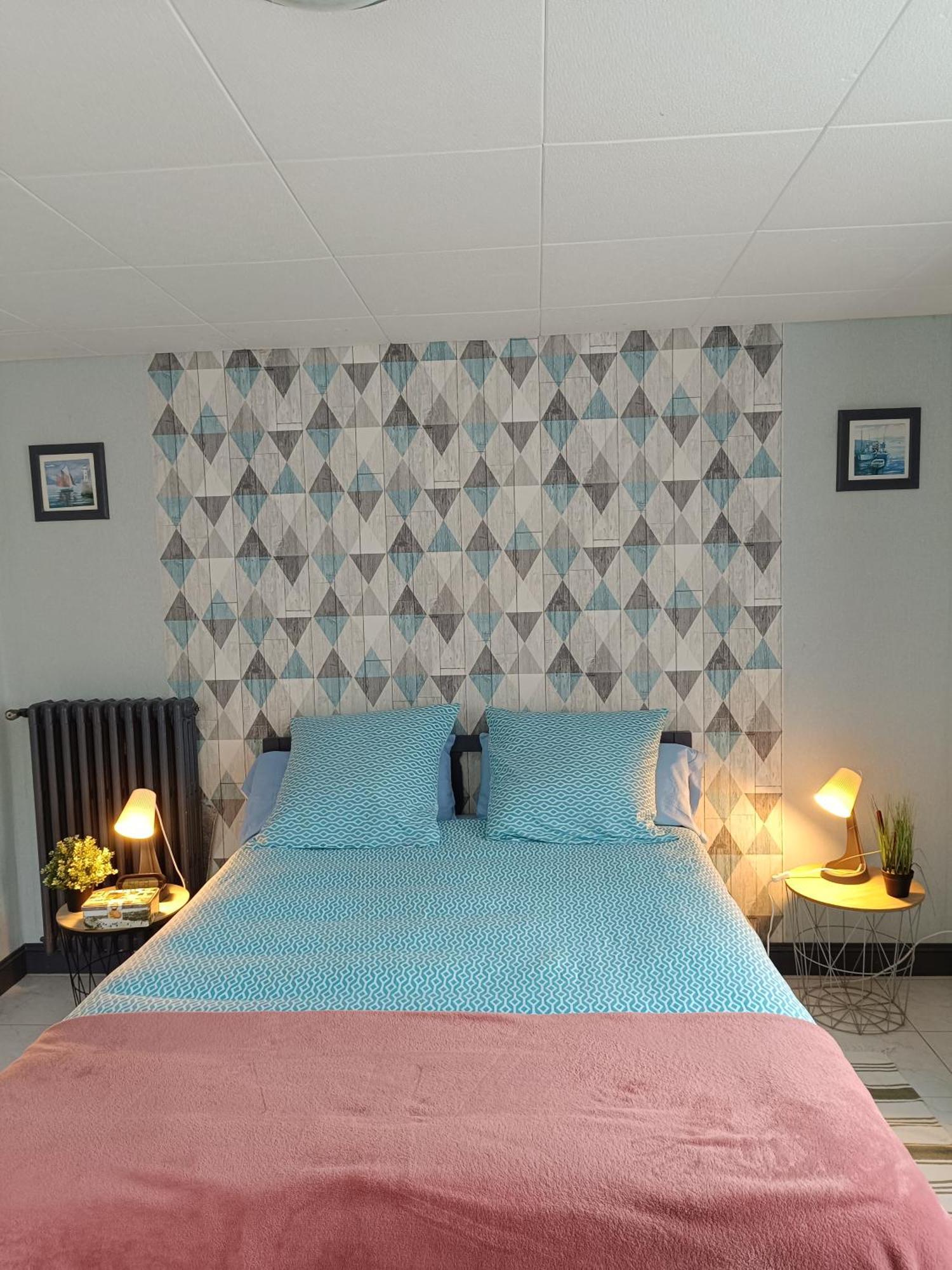Bed and Breakfast L'Accueil Gueron Екстер'єр фото